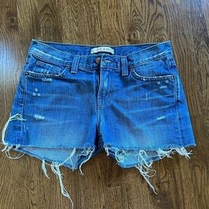 J BRAND Cutoff distressed denim shorts 2.5 inch inseam libra wash size 26